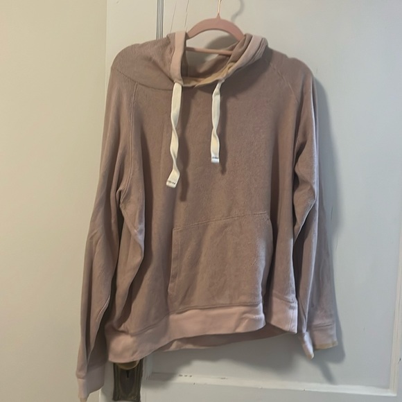 Faherty dusty rose pullover hoodie - Picture 3 of 7